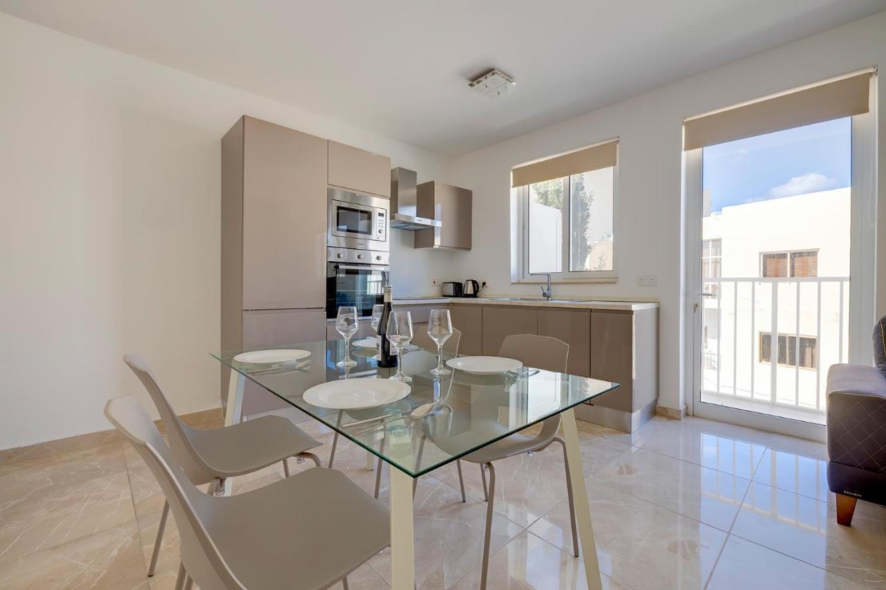 Modern 2Br Apartment In Central St Julian'S Saint Julian's Eksteriør billede